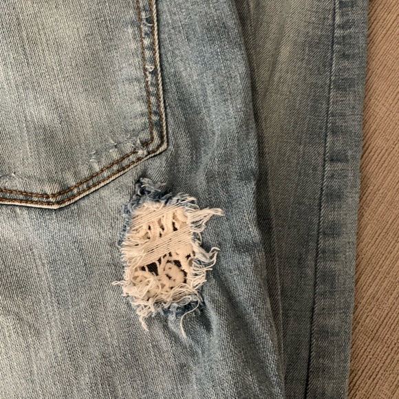 NWOT FREE PEOPLE Lacey Stilt Rip Knee Skinny Jeans - Picture 8 of 8